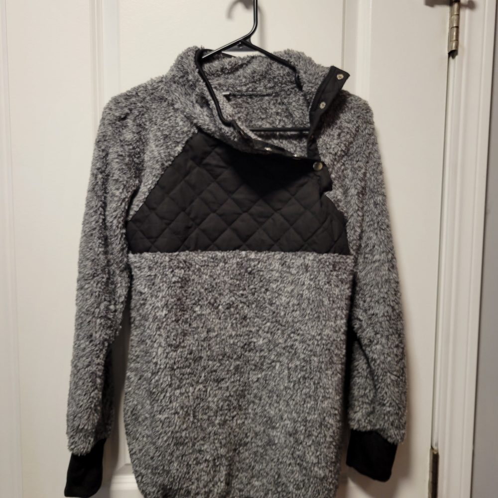 Women's Quilted Fleece Pullover